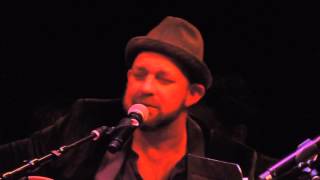 Kristian Bush of Sugarland - Walk Tall Live