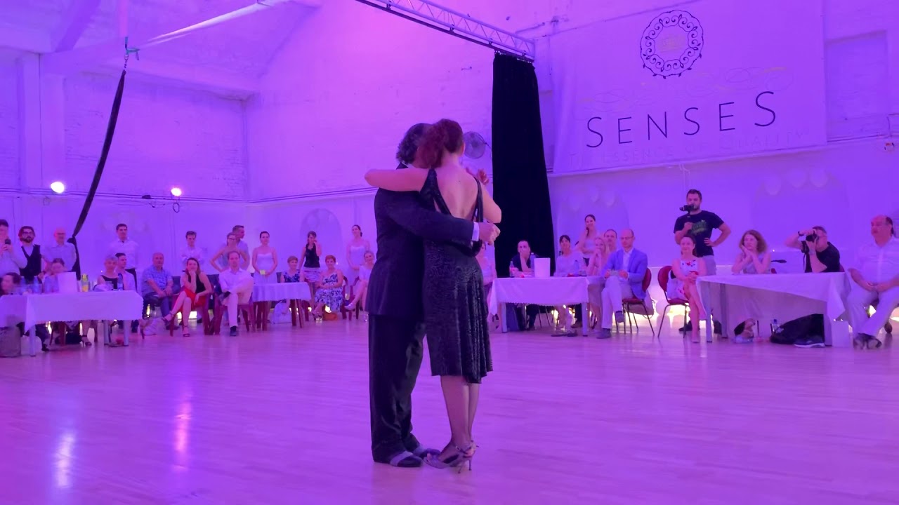 Gustavo Naveira y Giselle Anne în Budapest  3