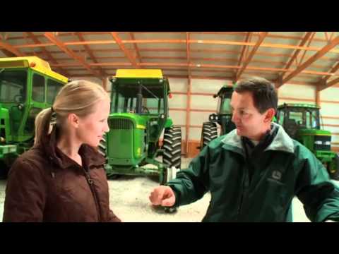 More Space-John Deere 7R Series Tractors by Evergreen Implement