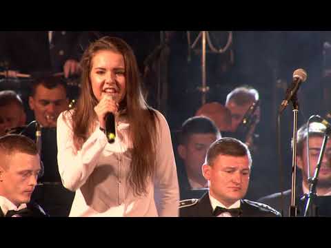 Orkiestra Reprezentacyjna Sił Powietrznych  Julia Mróz Uprising