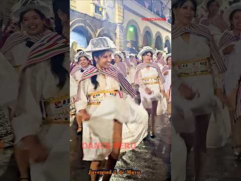 ¡Las Malcriadas Brillan en el Carnaval Ayacuchano 2025! 🎉✨