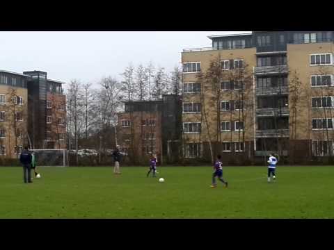 Ouderkerk F1 - FC Abcoude F1 (za. 07 dec.13) 5
