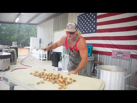 Boiling peanuts in the calm before the storm!