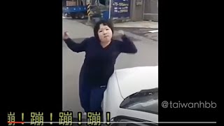 [討論] 天冷下雨發動前開個引擎蓋吧