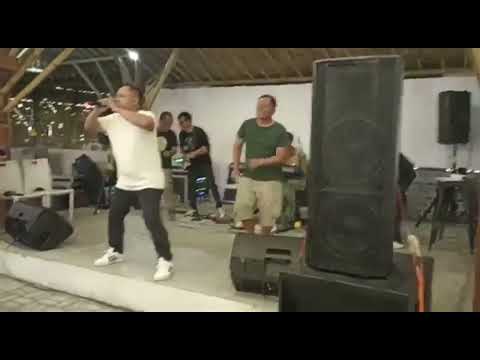 Neng Geulis - Gaya Mang UCUP di Panggung - Lucu peperengkelan Ndutttttt (next Video)