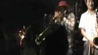 chicken gravy live japan 2007 (trombone solo)