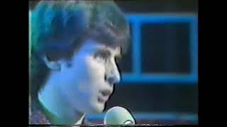 XTC Play &quot;Ball and Chain&quot; on the Oxford Road Show in 1982