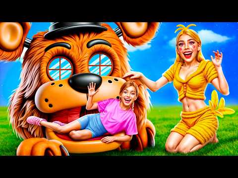 Chica & Freddy: FNaF Tiny House Adventure! We Build a Secret Room for Little Freddy!