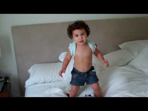 Nati Espinoza baila emocionada 2