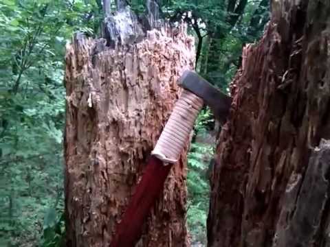 Hadzanie valaskou (Valaska axe throwing) part 1