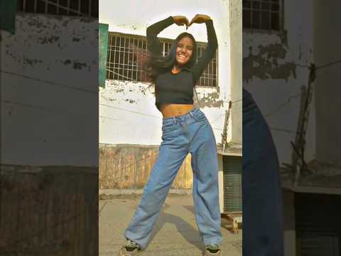 Mere dil ke dil ke dil me h tu | dance cover #viral #shorts #shortvideo #shortsvideo #dance #reels