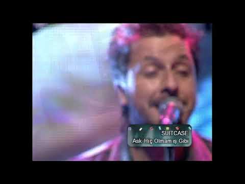 suitcase - Aşk hiç olmamış gibi (akustik)@DREAMtv (Ana sahne / İpek Atcan)2011