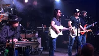 "Whistlers &amp; Jugglers"......Shooter Jennings!