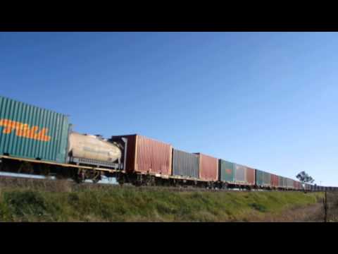 1  Junee Trains NR107 & NR106 with 7SM5