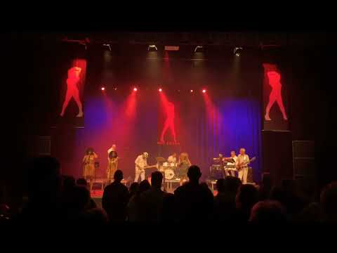 Hot Leggs Tina Turner tribute show – Proud Mary live