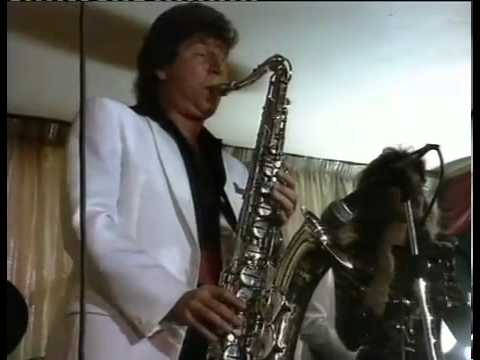 Brendan Bowyer - Hucklebuck