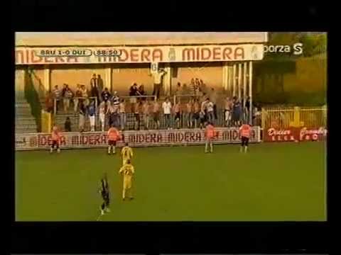 Riots-Pitchinvasion - FC Brugge vs. MSV Duisburg