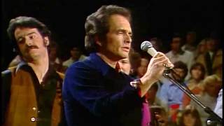 Merle Haggard live in Austin  Cherokee Maiden &amp; Misery