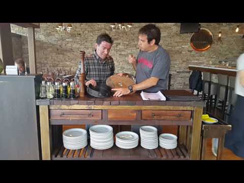 Isabel-Cocina al Disco | Excelente Resto-El Calafate | Mario Caira Tv | Viagens