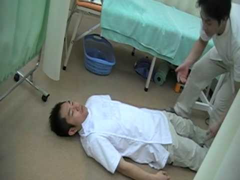 絞め技でオチた際の正しい蘇生法