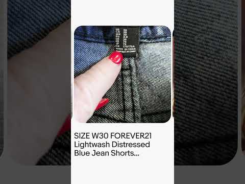 SIZE W30 FOREVER21 Lightwash Distressed Blue Jean Shorts INVPV3528