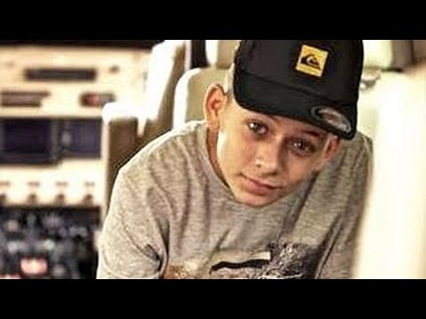 MC PEDRINHO E MC MAGRINHO - DOM DOM DOM (LANÇAMENTO 2014) DOM DOM