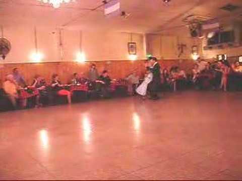  Yanina Quiñones  and  Neri Piliu  are  dancing  to  the  tango  "  Tristezas De La Calle Corrientes  "