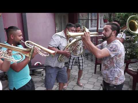 Bojan Krstić' orchestra playing Koštana Sirota Ciganka & Čoček Bum Bum