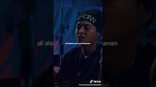 Download lagu Story wa bg Reza arap mp3