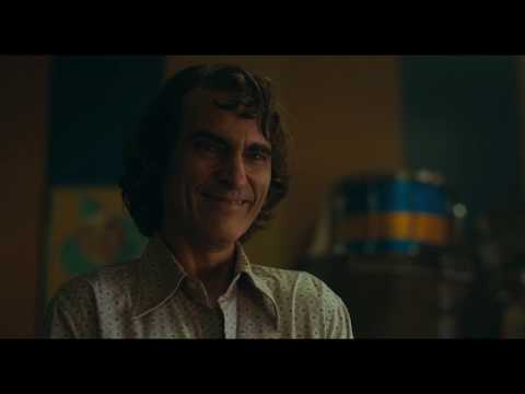 ランダルがアーサーに銃を渡す｜ジョーカー【UltraHD・HDR (Randall gives the gun to Arthur | Joker [UltraHD, HDR])