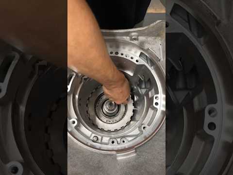 Quick Step by step 4l80e Transmission build 💨#chevrolet #ford #gmc #asmr #howto #learn #diy #watch