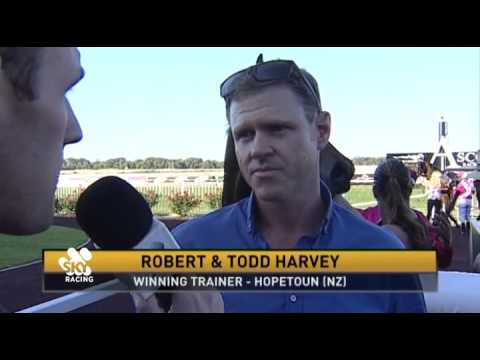 ASCOT 25 NOV 15, RACE 8 - HOPETOUN - MR ROBERT & TODD HARVEY & JASON BROWN