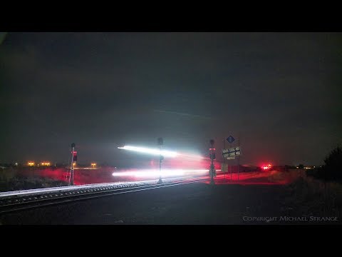 3PM4 Twilight Train Timelapse - PoathTV Australian Railways