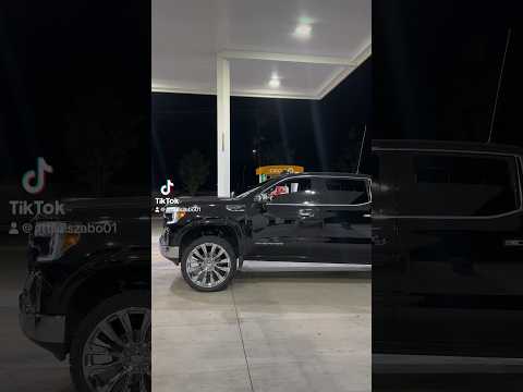 2019 gmc Sierra on 26s #squattedtrucks #trucks