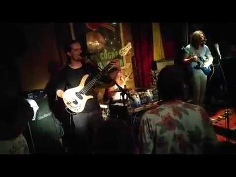 The Groove Machine & Muriel Fowler