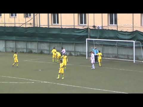 Calcio: il match tra Genova Calcio e Cairese (2015-16)