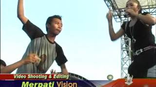 Download lagu Ratna Antika - Watu Cilik - MONATA (Live) Penonton Tawuran mp3