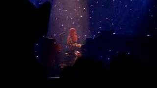 Tori Amos  Santa Barbara 12-14-07 &quot;Toast Mess up&quot;