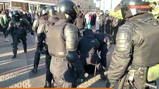 SHARHSIZ: Rossiyada mobilizatsiyaga qarshi ommaviy noroziliklar to'xtamayapti