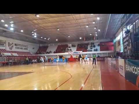 VIVO ZARATE BASKET ASCENDIÓ A LA LIGA ARGENTINA AL VENCER 85 A 54 A COMUNICACIONES EN CORDOBA.