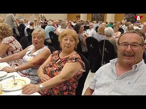 Cena hospedería club tercera edad