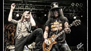 Slash ft. Myles Kennedy - World On Fire (With Lyrics)