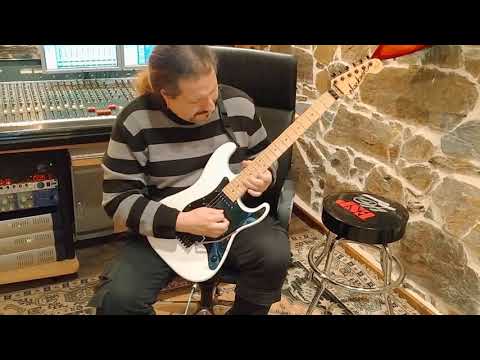 Solo #10 by JOSÉ RUBIO