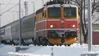 preview picture of video 'HŽ vlakovi u Sesvetskom Kraljevcu po snijegu. Trains in snow. (CROATIAN RAILWAYS 2015)'