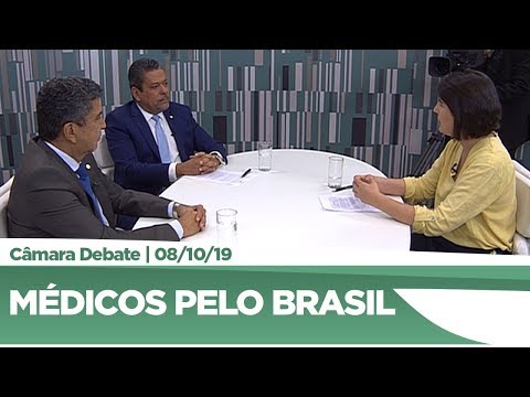 Deputados analisam programa Médicos pelo Brasil