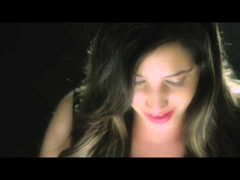 Leslie Cartaya - Abrazame