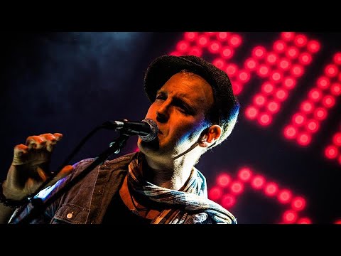 Mike Low - Boy Next Door (live at Atlantis)