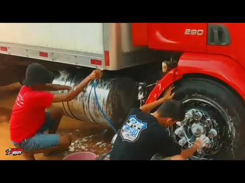 NO HORÁRIO DA VERDURA, O CHOFER VAI A LOUCURA