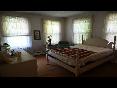 She Died On The Bed - Abandoned Time Capsule House