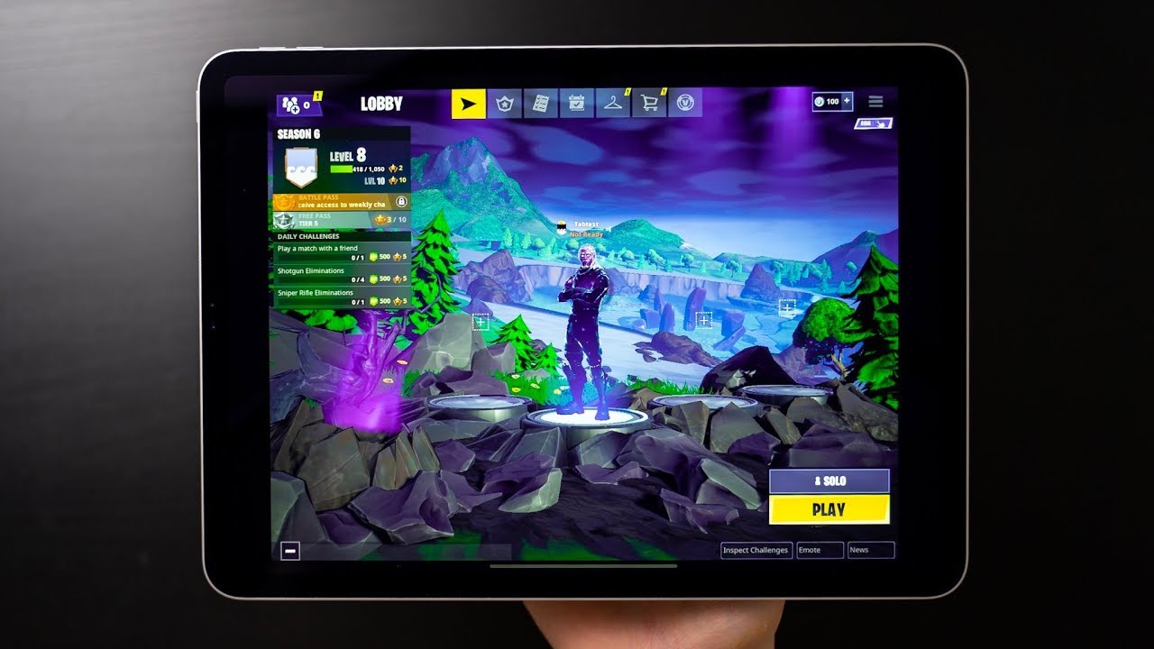 iPad Pro 11" 2018 Fortnite Gameplay With Galaxy Skin